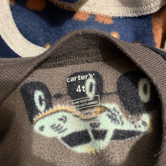 Bundle of two size 4t onesies - Picture 6 of 9